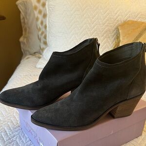 Dolce Vita Dark Gray Suede Ankle Booties with Stacked Heel